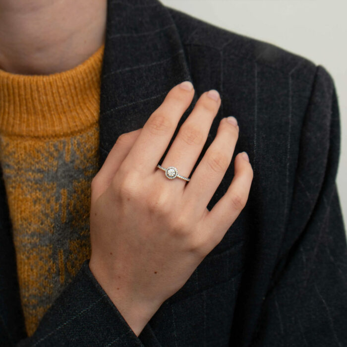 anillo diamantes messika